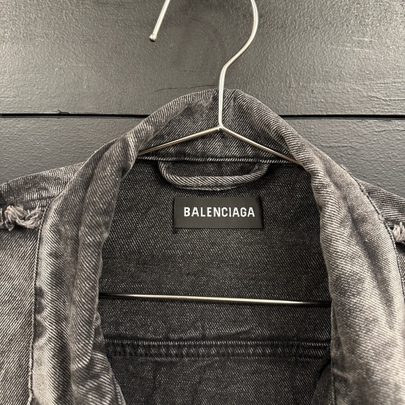 Balenciaga oversized denim jacket Spring 22 RTW - Picture 5 of 16